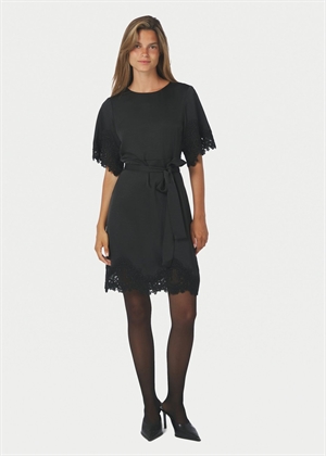 Xelina satin lace kjole Black Neo Noir 